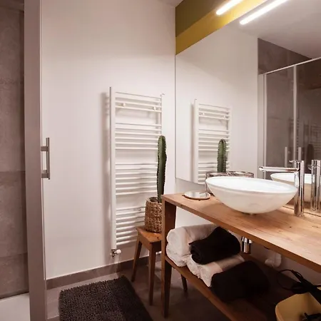Appartement Avec Sauna Au Pied De La Citadelle Besancon Exterior photo