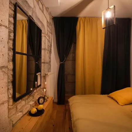 Appartement Avec Sauna Au Pied De La Citadelle Besancon Exterior photo